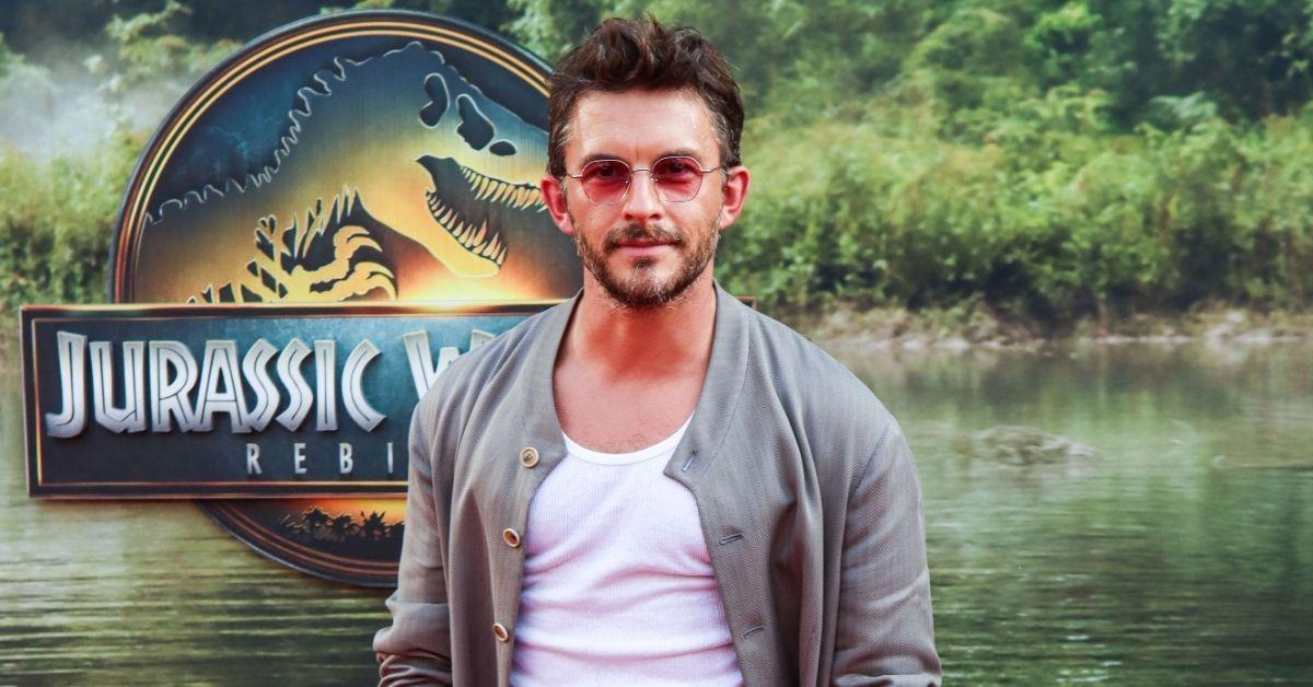 jonathan bailey lgbtq visibility