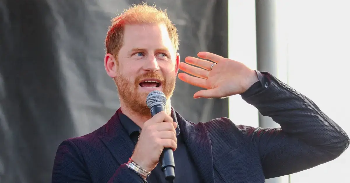 Image of Prince Harry has a 'bald spot.'