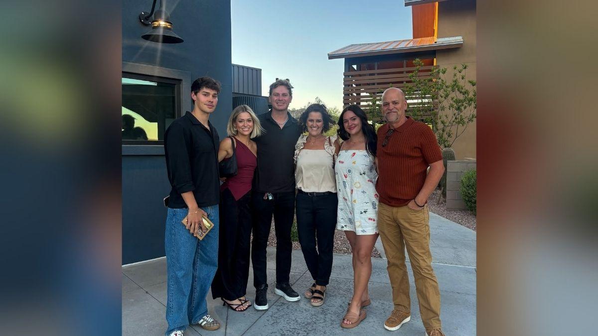 noah beck family life meet his parents siblings