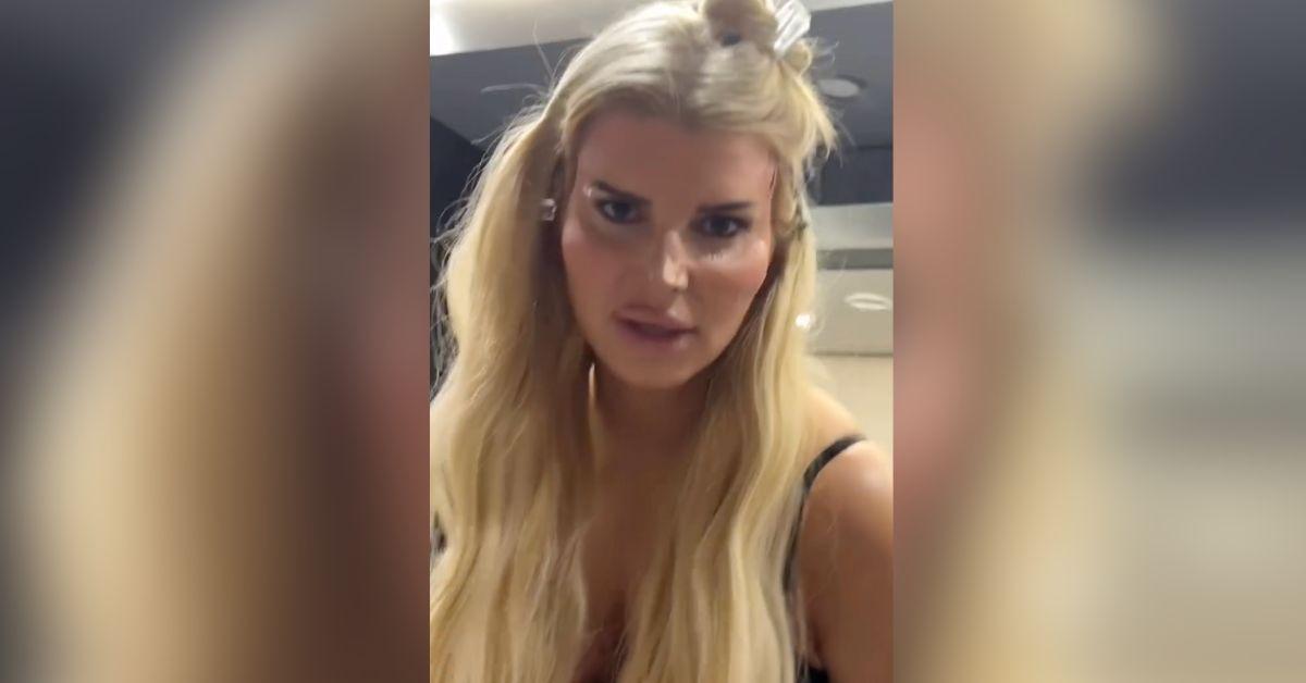 image of Jessica Simpson showed off the prosthetics she donned in Netflix's 'All's Fair.'