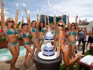 2011__05__Audrina_WET REPUBLIC_birthday cake2_5.14.11 300×225.jpg