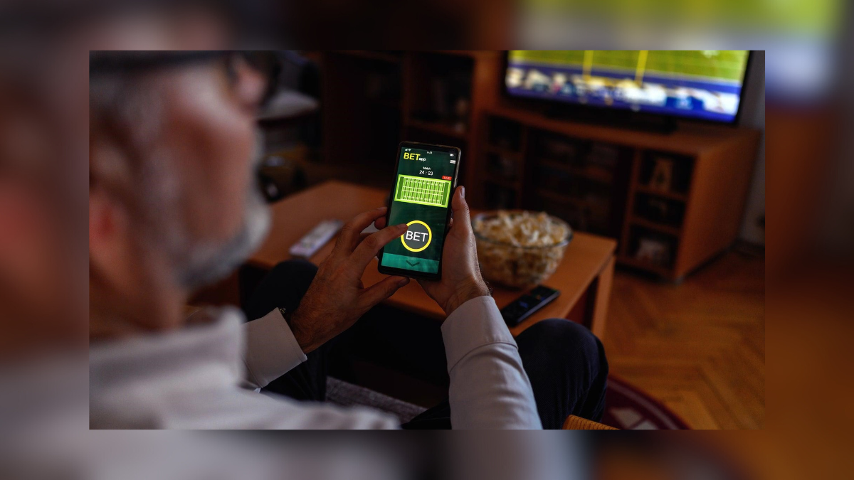 using mobile betting apps pros cons and key features to consider