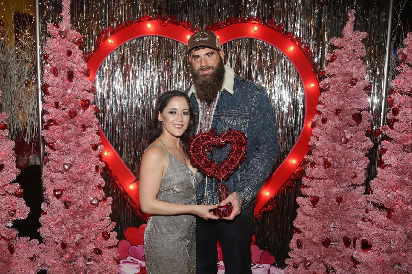 Jenelle Evans And David Eason Pose Regain Custody Kids