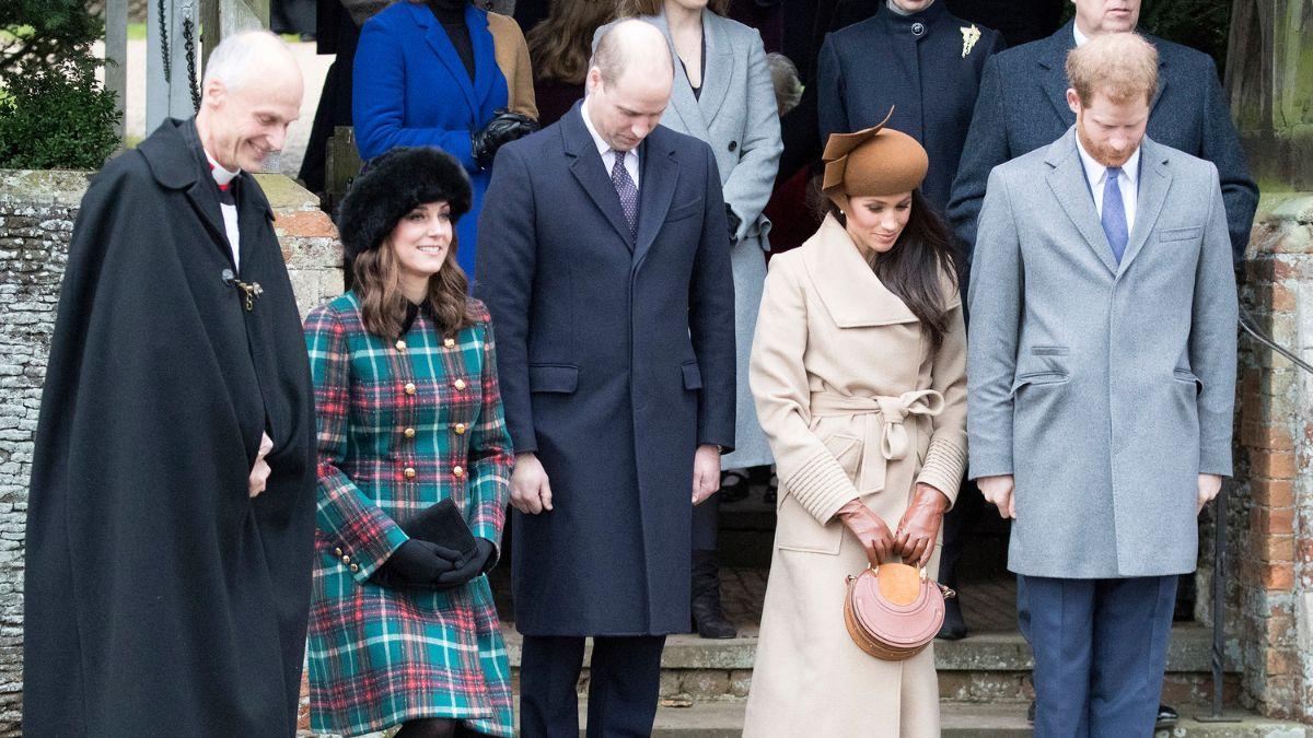 image of royal family 