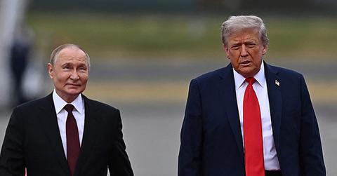 Photo of Vladimir Putin and Donald Trump.