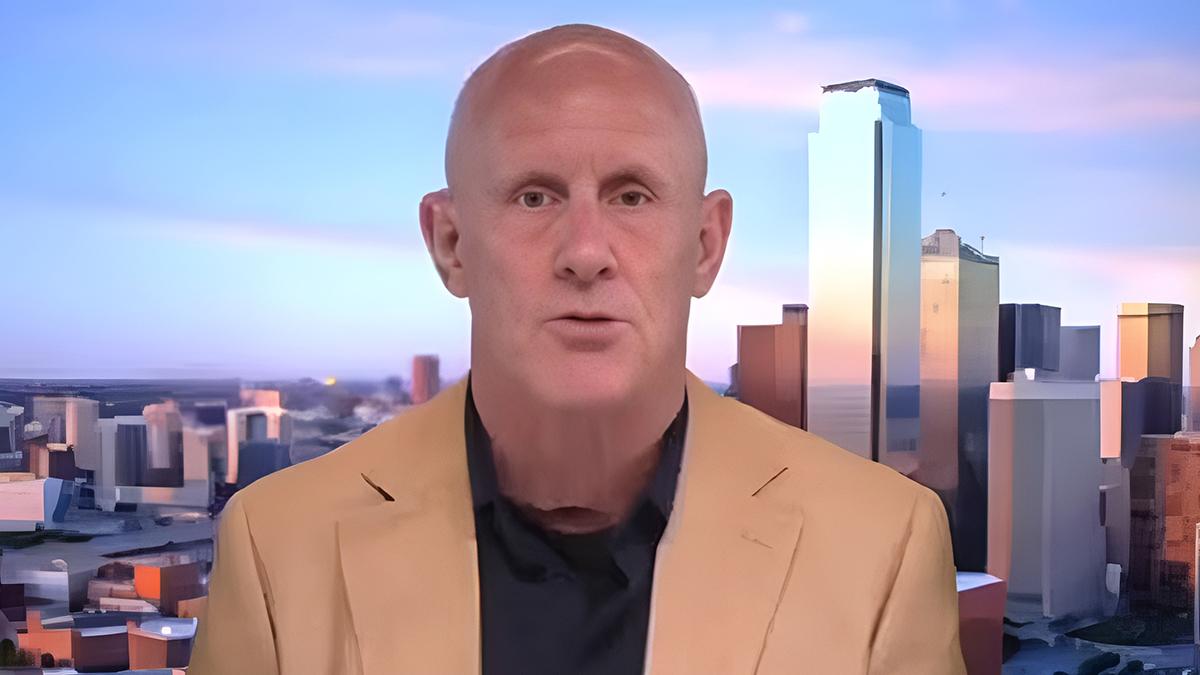 Photo of retired U.S. Navy Vice Admiral Robert Harward.
