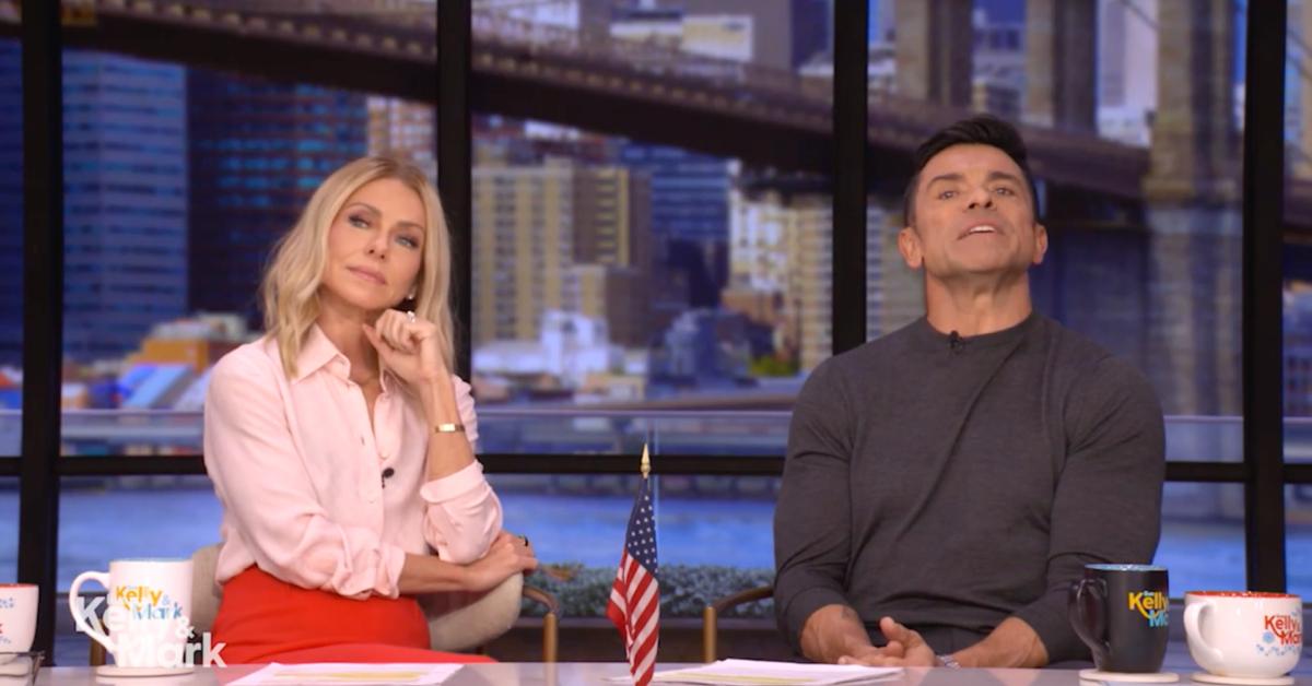 Image of Kelly Ripa rejected Mark Consuelos' proposal to eat Thanksgiving dinner earlier than his wife had planned.