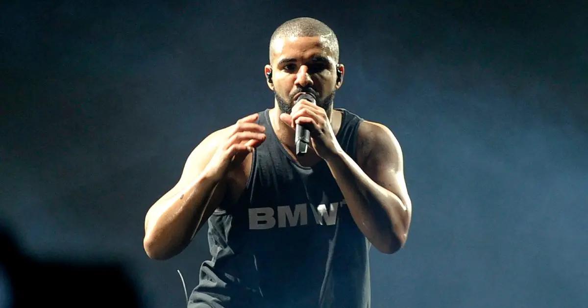 drake nandos order buys fast food melbourne concert recipt