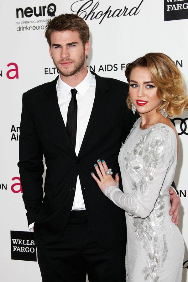 miley cyrus naked liam hemsworth engagement