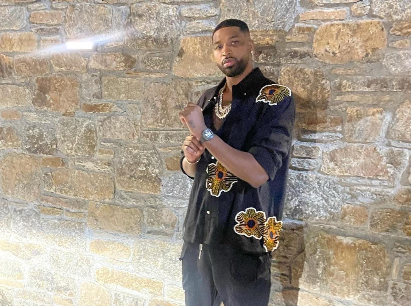 tristan thompson apologizes kylie jenner jordyn woods hookup blames young stupid