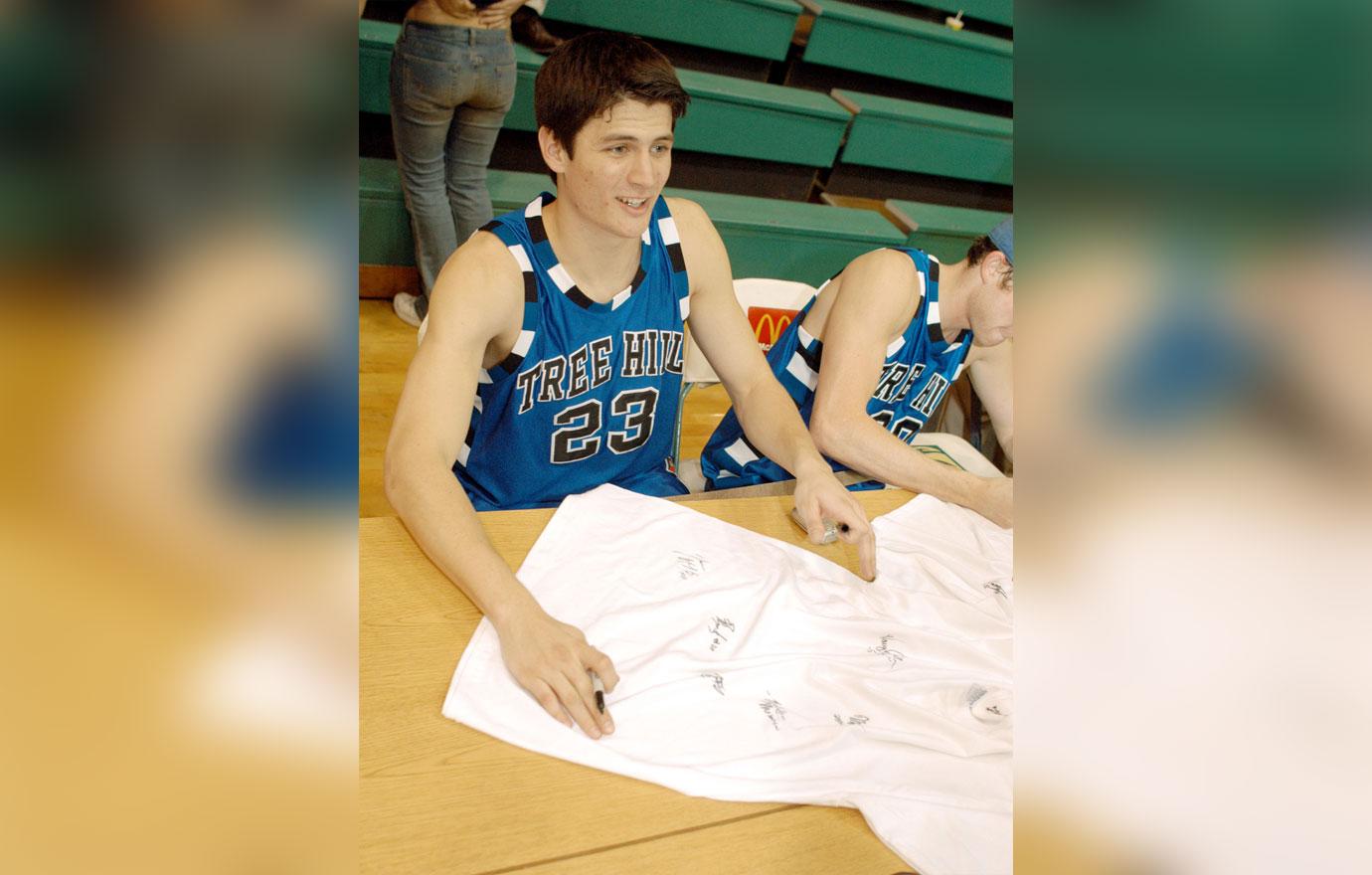 Charity Basketball Game With The One Tree Hill Cast