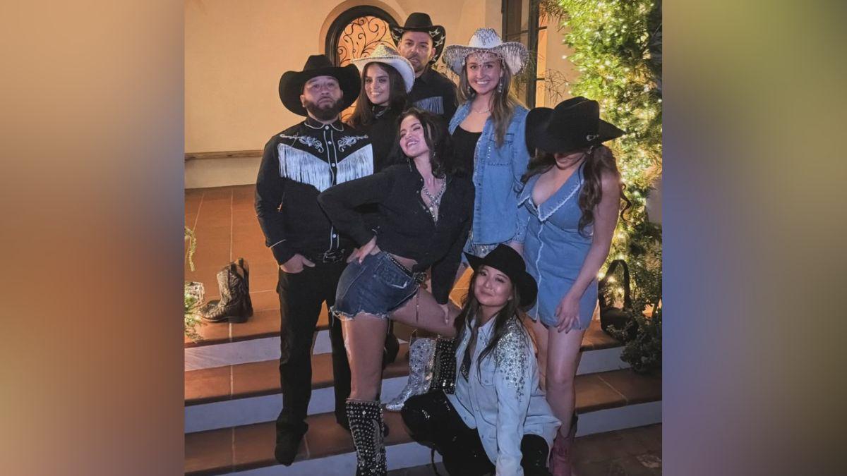 Image of Benny Blanco was roasted for showing his dirty feet on his podcast.