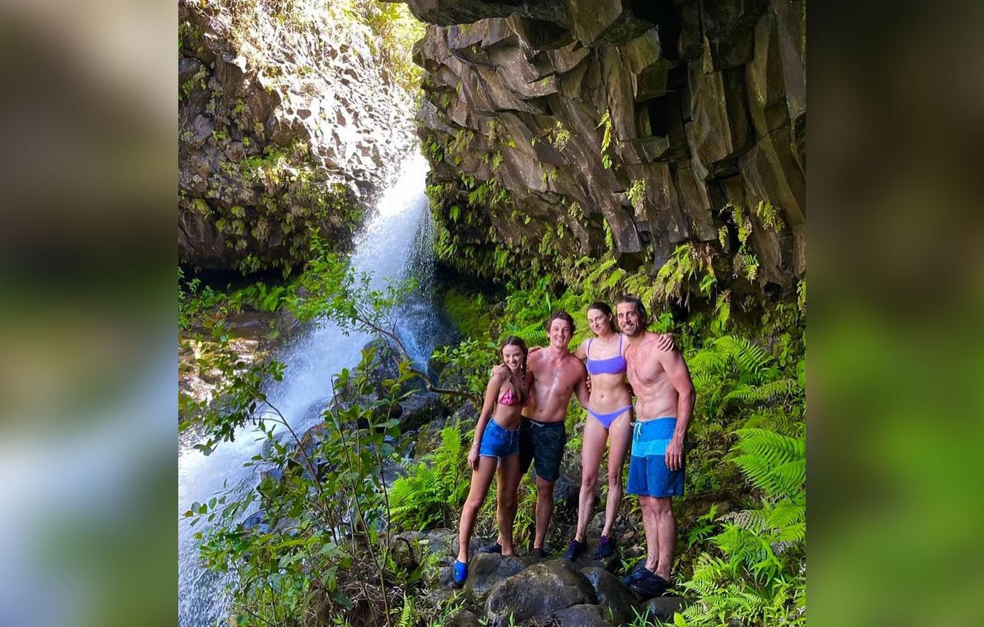 aaron rodgers shailene woodley on vacation with miles teller keleigh sperry