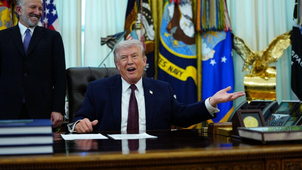 Image of Viral clips strengthened Megyn Kelly’s role in a MAGA media conflict.