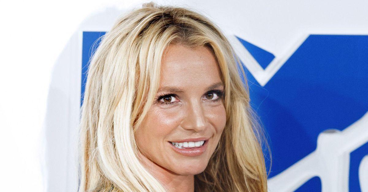 britney spears courtesy call authorities highway stunt