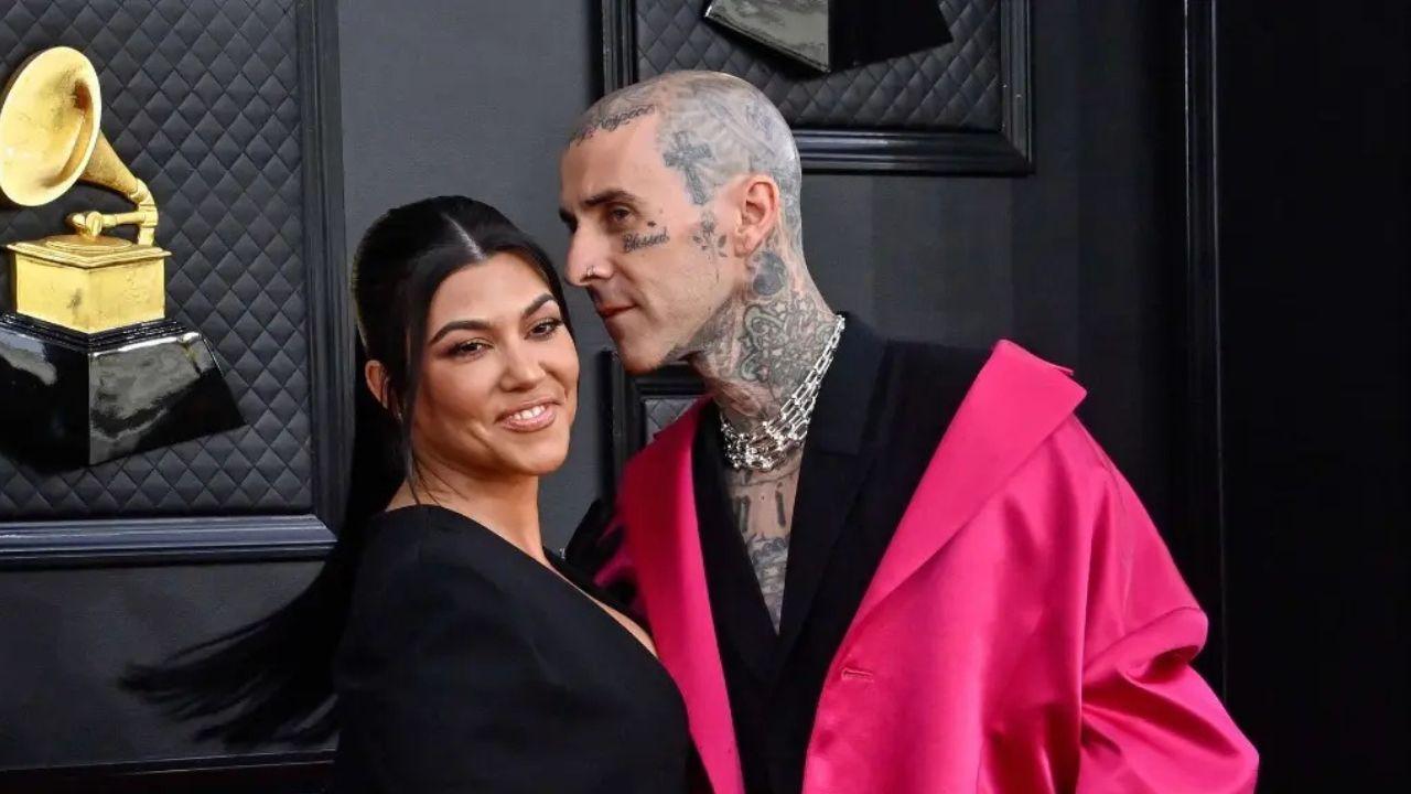 image of Kourtney kardashian and travis barker