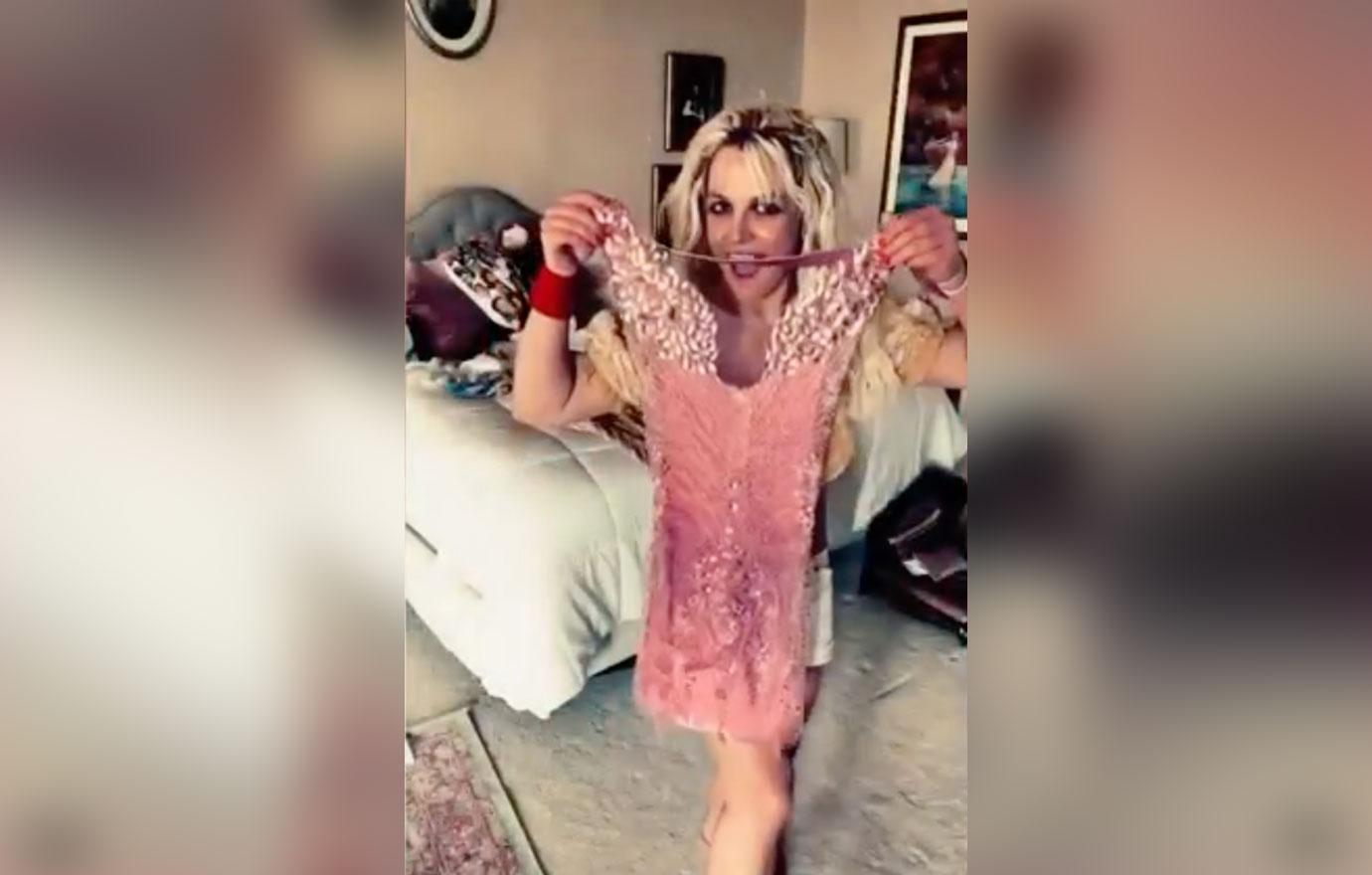 britney spears begs fans call cops bizarre video