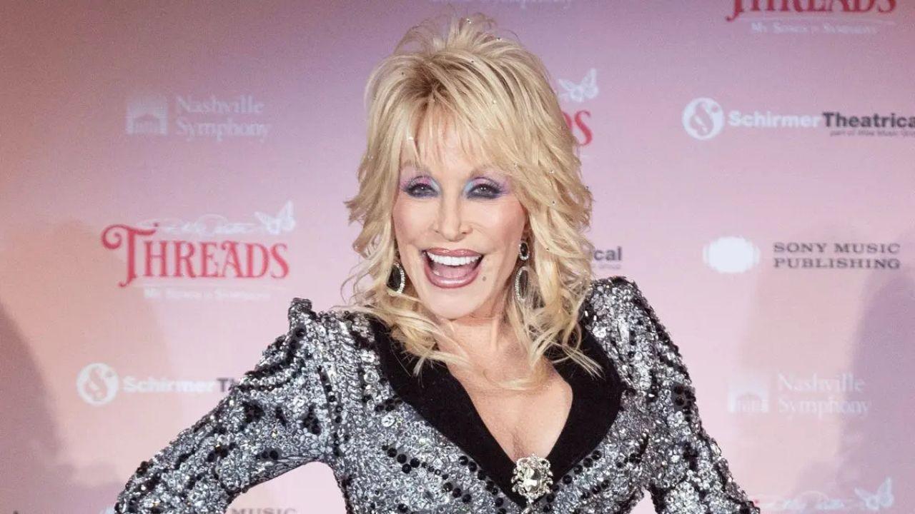 photo of Dolly Parton admitted she ignored her medical woes until recently.