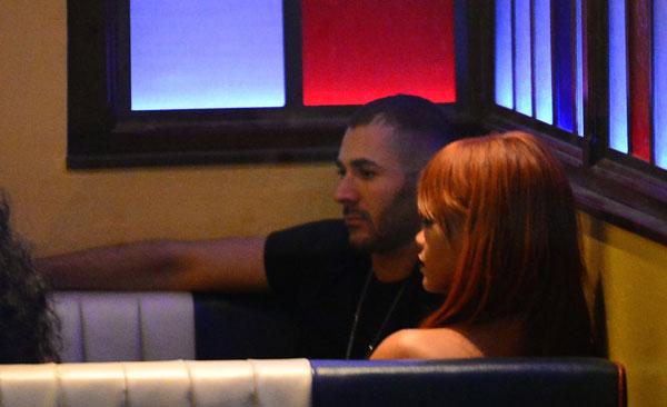 Karim benzema meets rihannas family 01