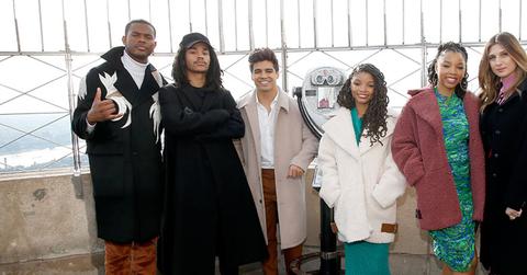 Grownish cast empire state bldg post pic