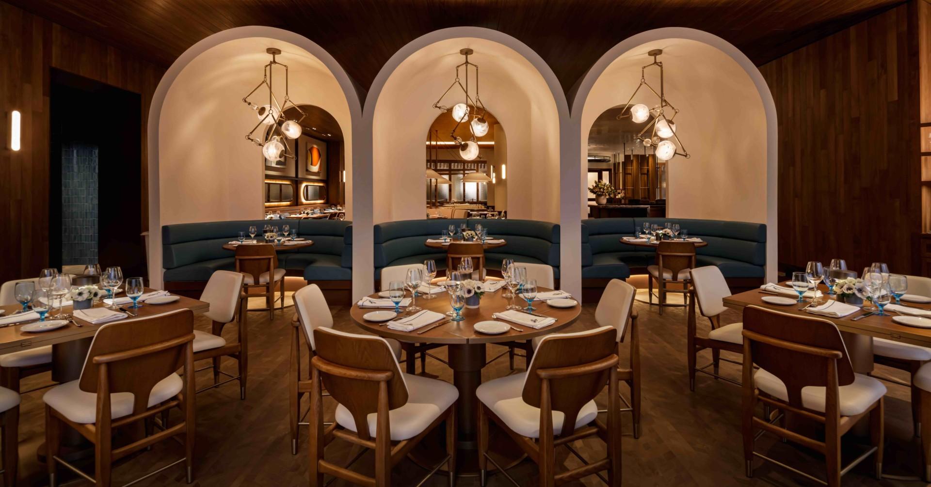 Photo of the main dining room at the Seamark at Encore.