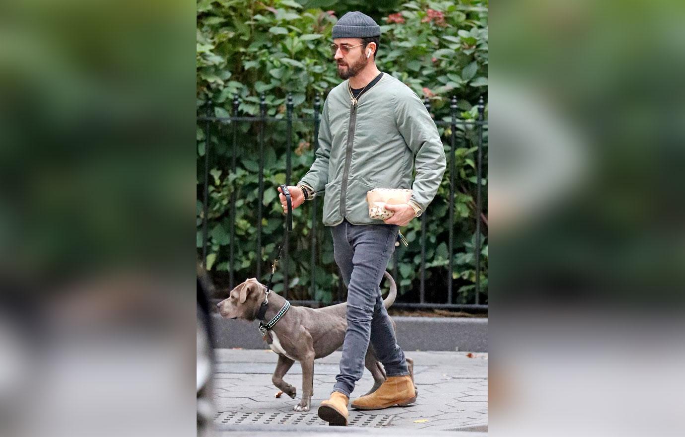 Justin Theroux walks his Dog Kuma, NYC