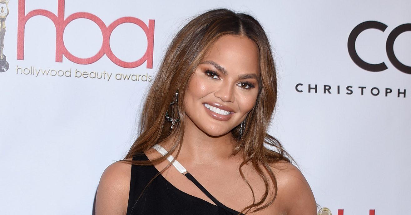 Chrissy Teigen Steps Out At Hollywood Beauty Awards