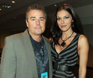 2011__05__Christopher_Knight_Adrianne_Curry_May30 300×270.jpg