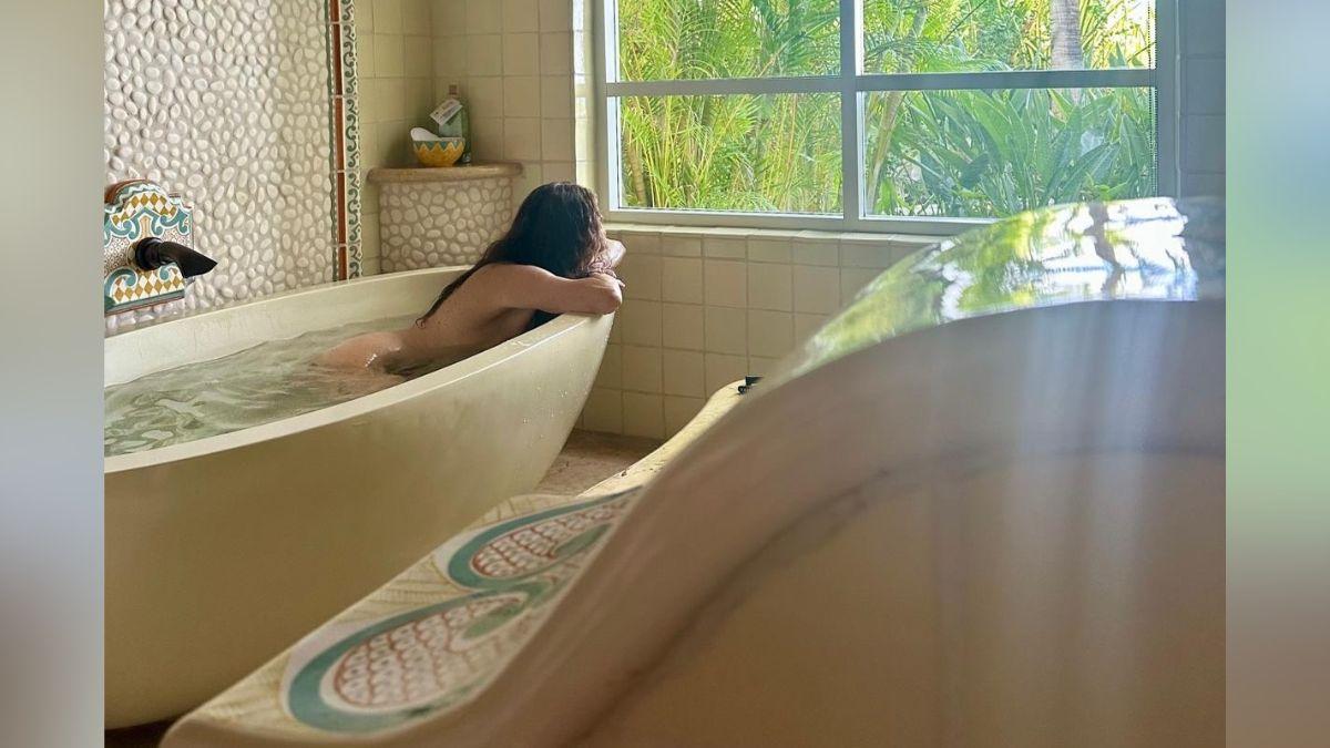 Photo of Minnie Driver showed off her figure in daring bathtub photos.