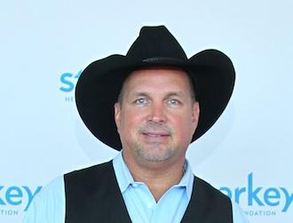 Garth_brooks_jan25.jpg