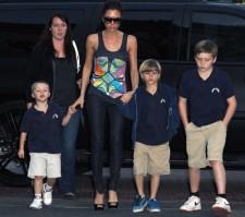 2010__01__FP_4317470_Beckham_Family_FP3_010310 225&#215;199.jpg