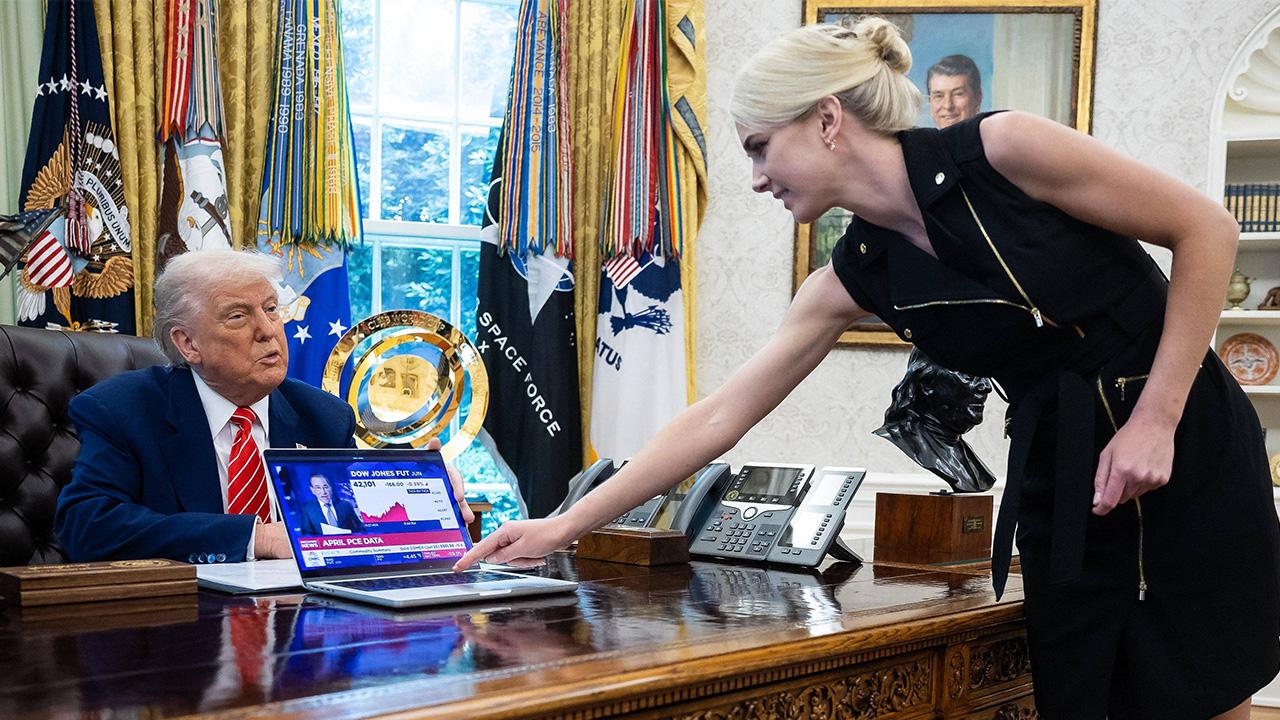 Donald Trump,Natalie Harp