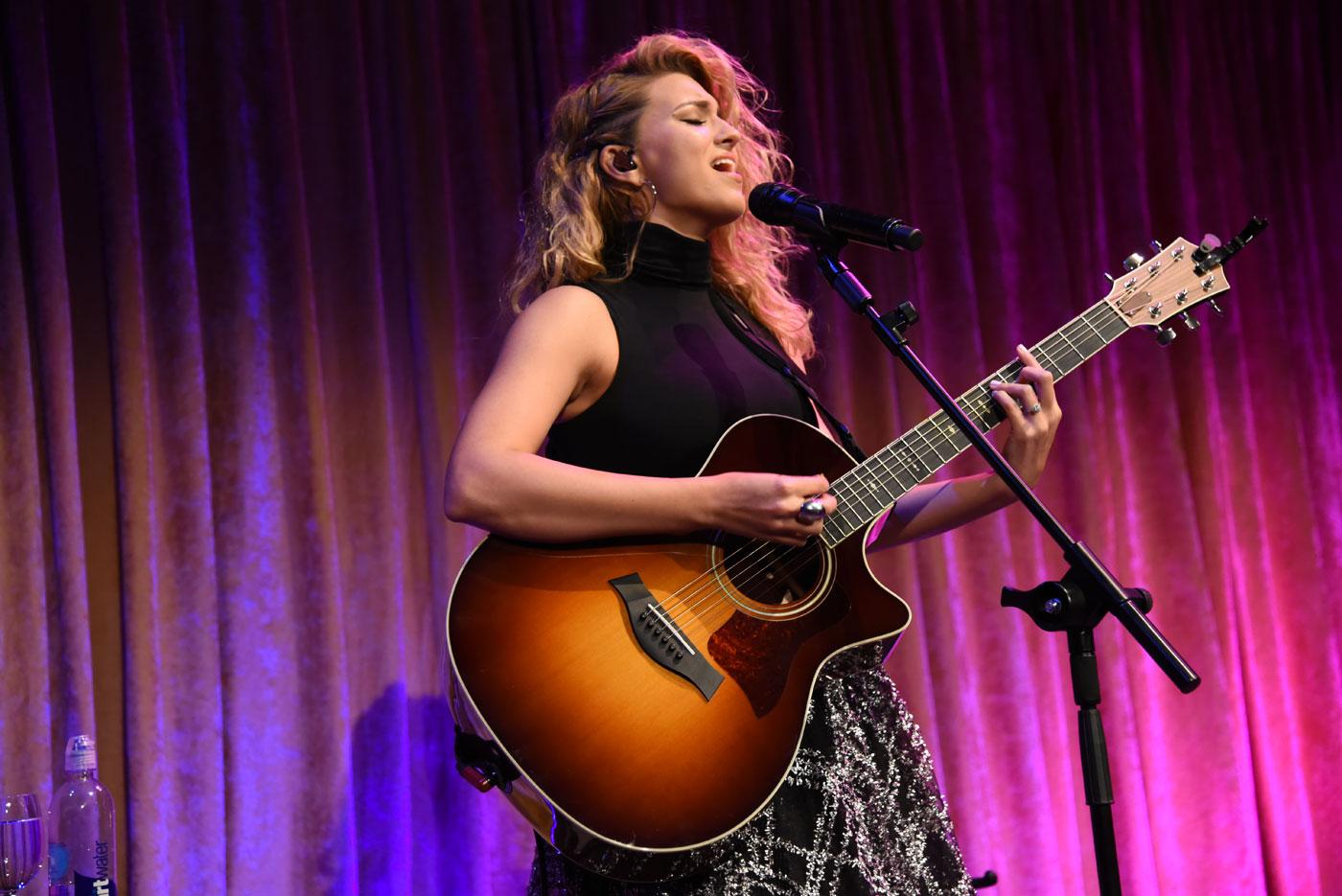 Tori Kelly performs (Credit Steve Eichner