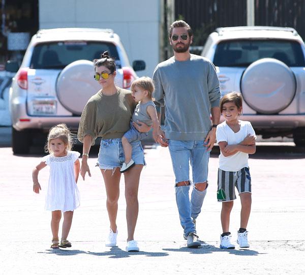 Kourtney kardashian scott disick custody battle 04