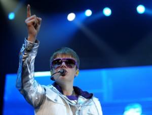 2011__05__Jutsin_Bieber_CSI_May9news 300×228.jpg