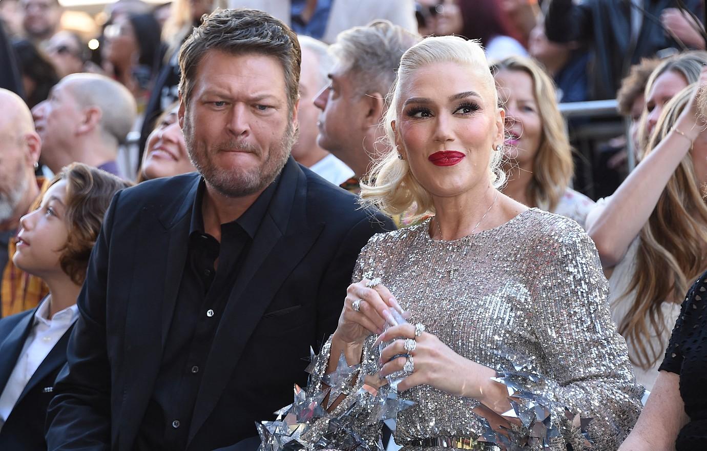 blake shelton hunting habit not easy gwen stefani handle