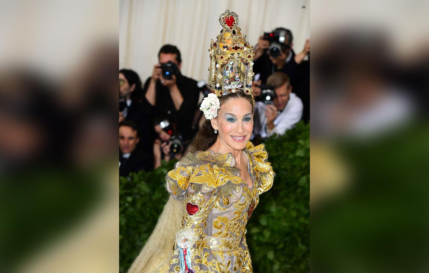 Khloe Kardashian Congratulates Meghan Markle On Her Wedding(02)