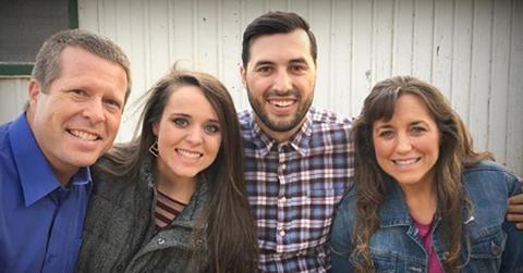 Jinger duggar reveal pregnant baby girl hero