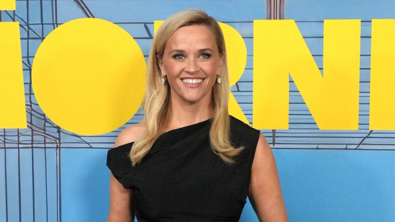 reese witherspoon parents father john draper mother betty