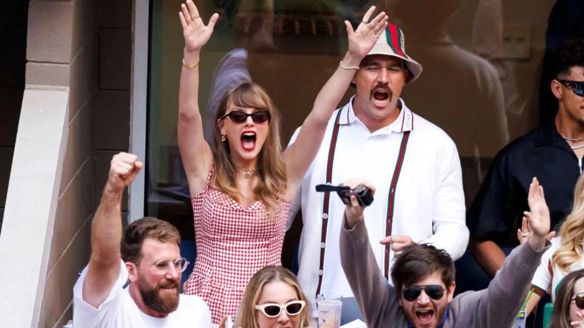 Photo of Travis Kelce and Taylor Swift announced their engagement in August 2024. 