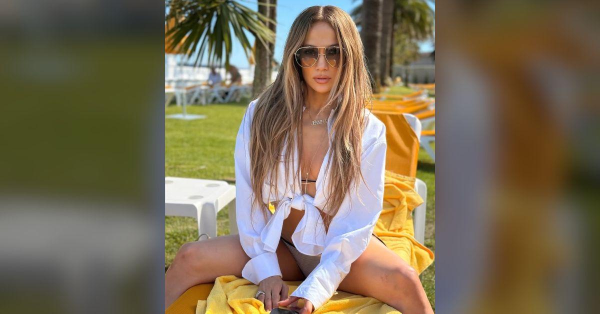 single jennifer lopez bares butt skimpy bikini spain photos