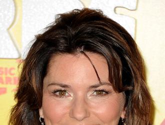 Shania twain celeb bio headshots.jpg