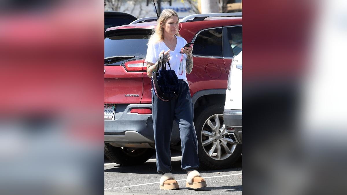 Photo of She reportedly spent five hours inside the hair salon.