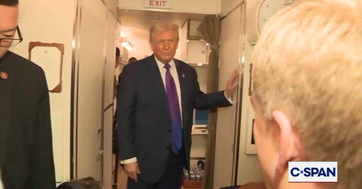 image of Barack Obama said extraterrestrials are 'real' but he 'had not seen them.'