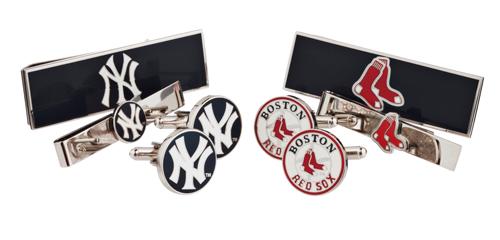 2011__06__okmagazine fathersdaygiftguide mlbcufflinks1_ _1.jpg