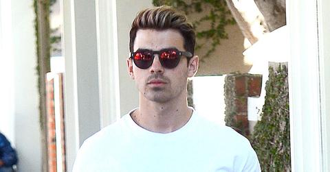 Joe jonas clubbing guitarist jinjoo lee