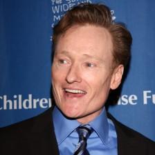 2010__03__Conan_OBrien_March8newsnec 224×225.jpg