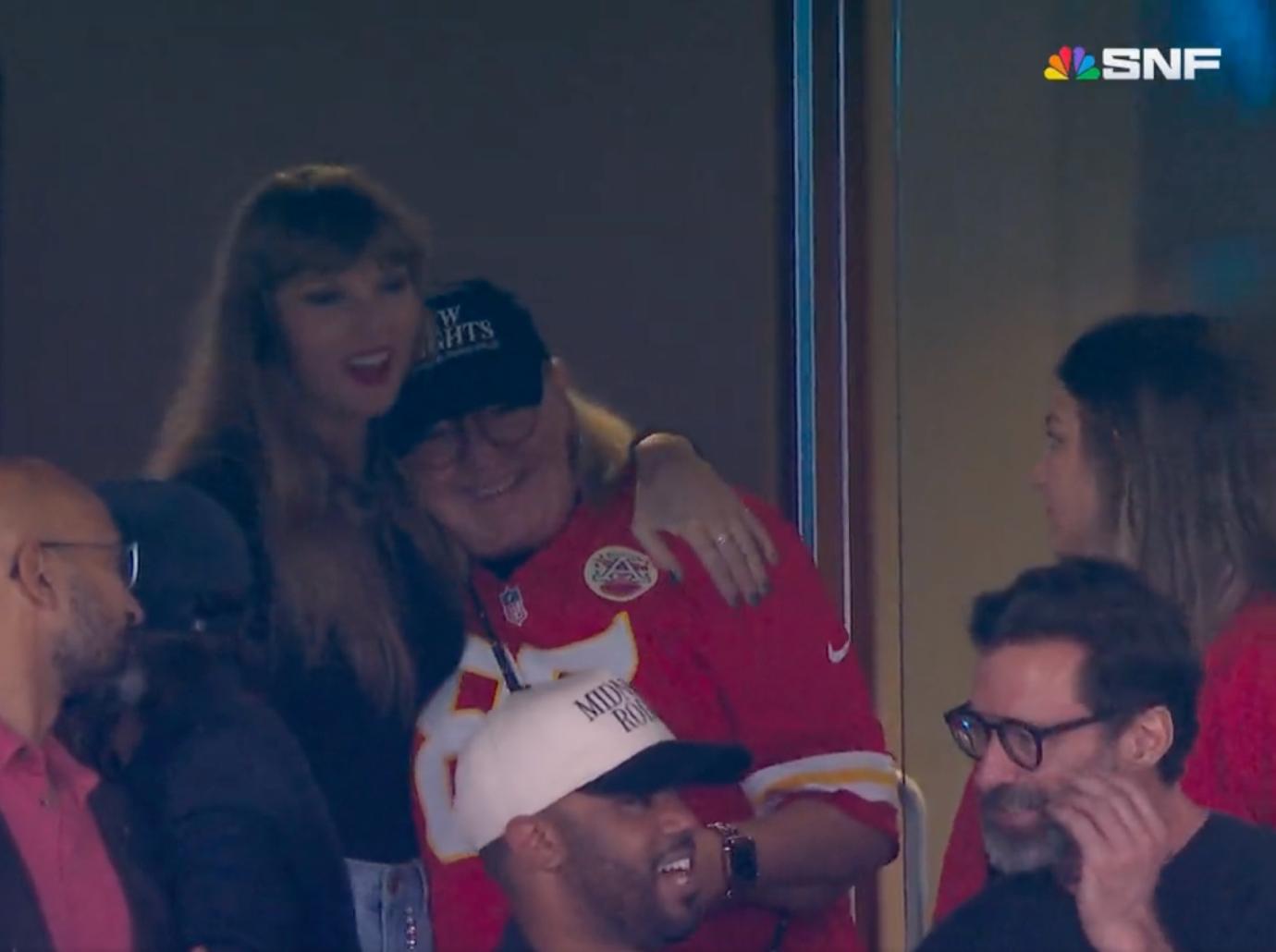 taylor swift travis kelce sports networks football coverage