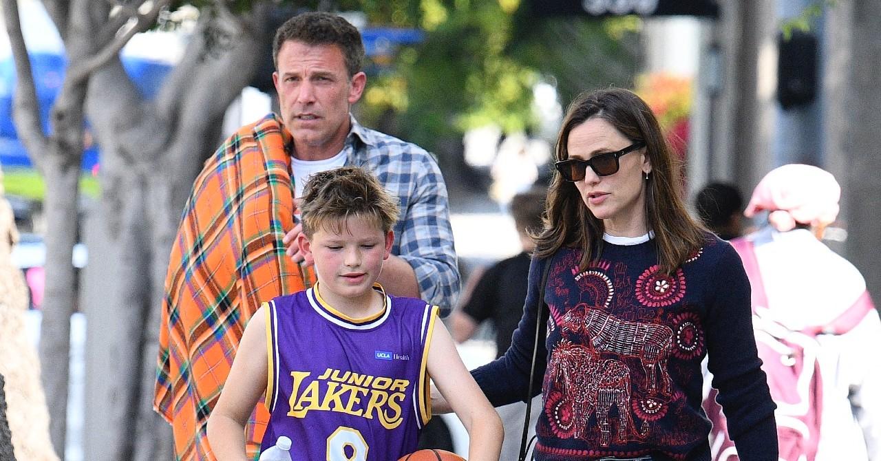 ben affleck reunites exes jennifer lopez jennifer garner kids school play