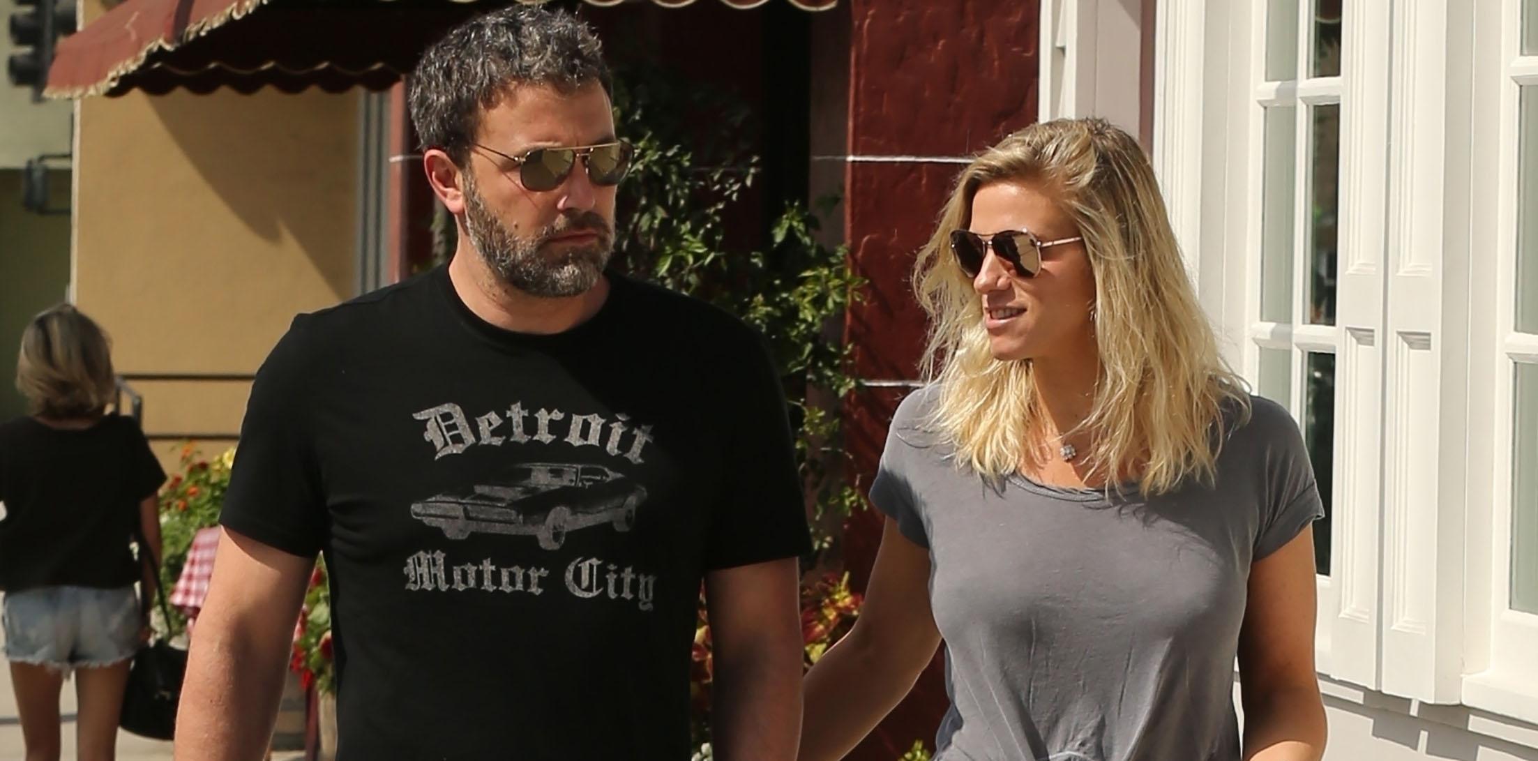 *EXCLUSIVE* Ben Affleck and Lindsay Shookus enjoy their Saturday morning together arm in arm